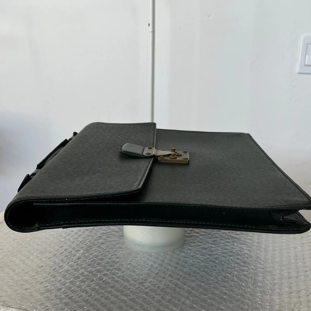 LV Taiga Leather Briefcase Unisex